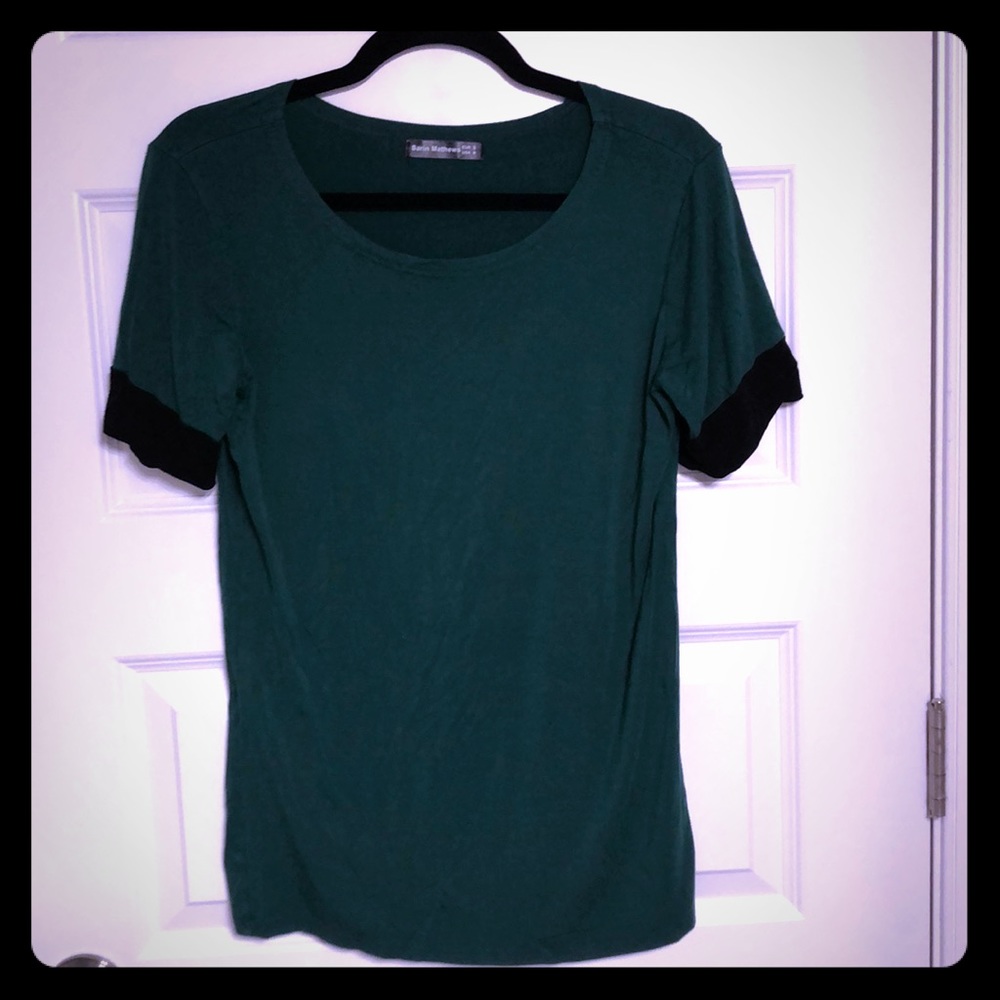 Short-Sleeve Top (Size Small)
